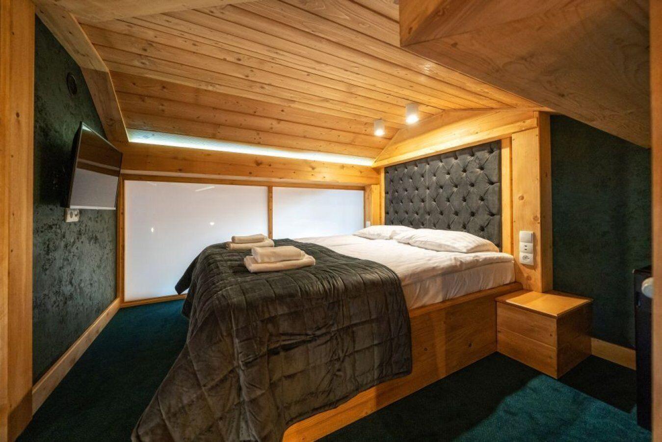 Spa, Executive, Apartment, Pool Access