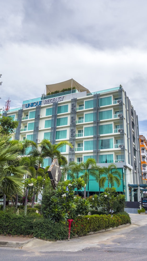 Unique Regency Hotel Pattaya 5/59