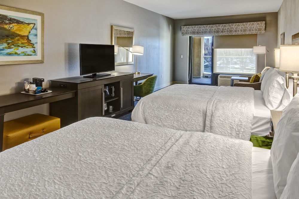 ROOM, 2 QUEEN BEDS, BALCONY, ACCESSIBLE