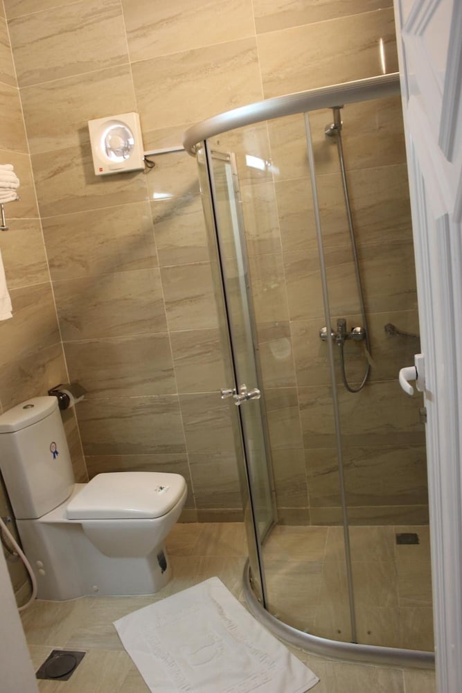Al Diyar Hotel 48/50