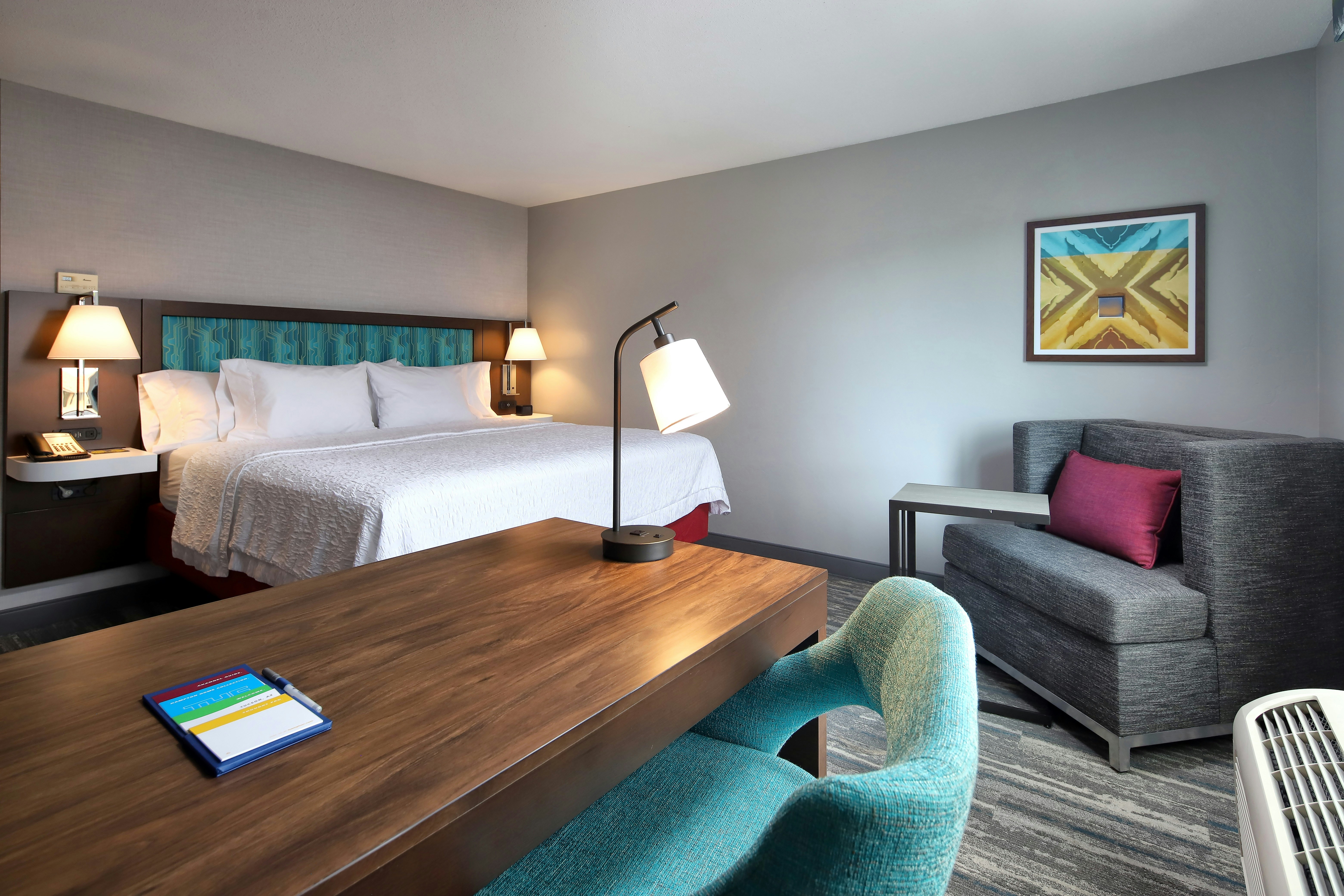 ROOM, KING BED, ACCESSIBLE
