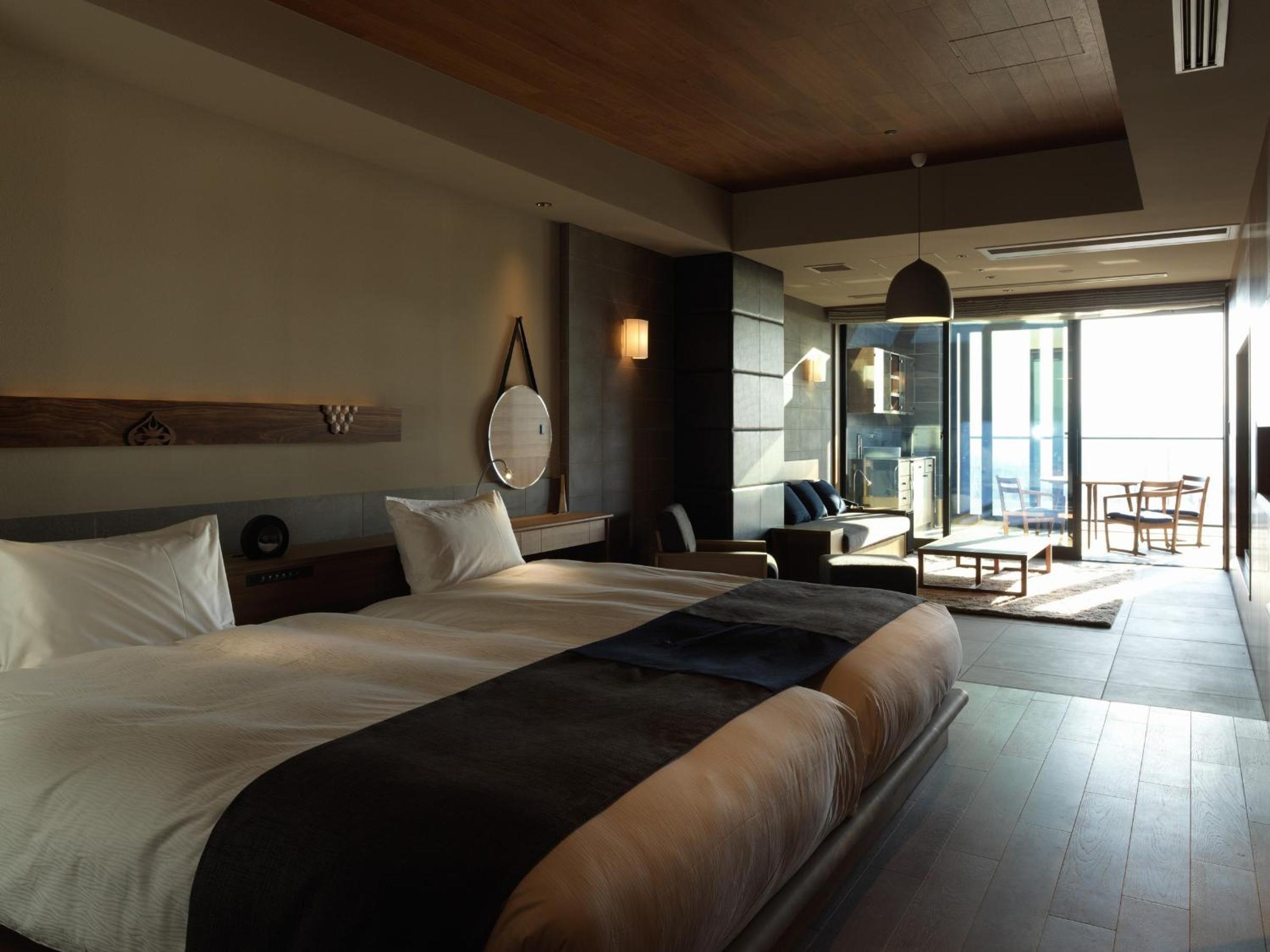 Sky, Resort, Suite, Twin Beds, High Floor