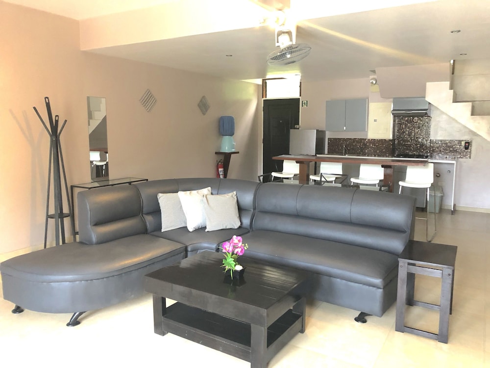 Reef Beach Resort 43/69