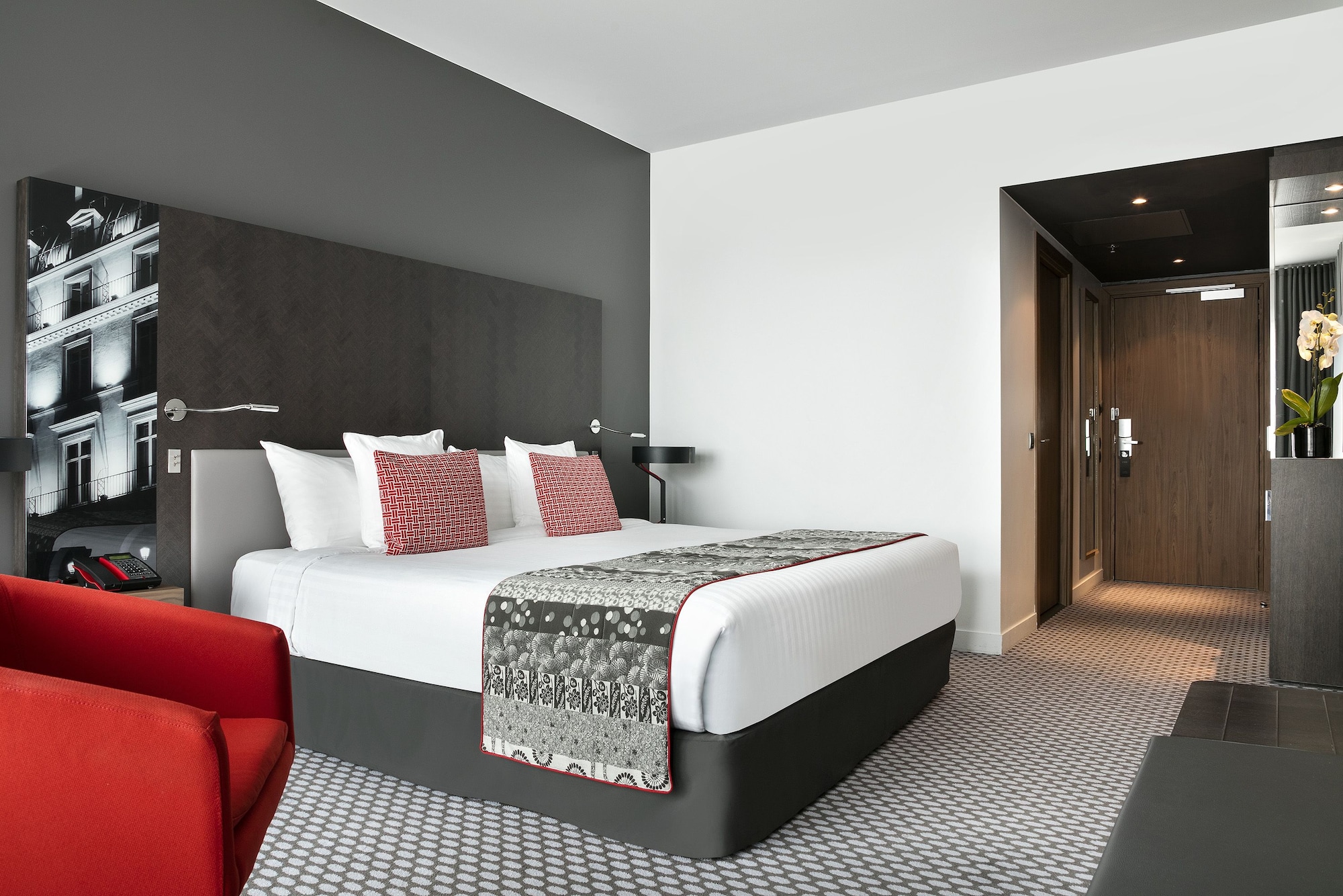 THE LEVEL, PREMIUM, PANORAMIC VIEW, LOUNGE ACCESS