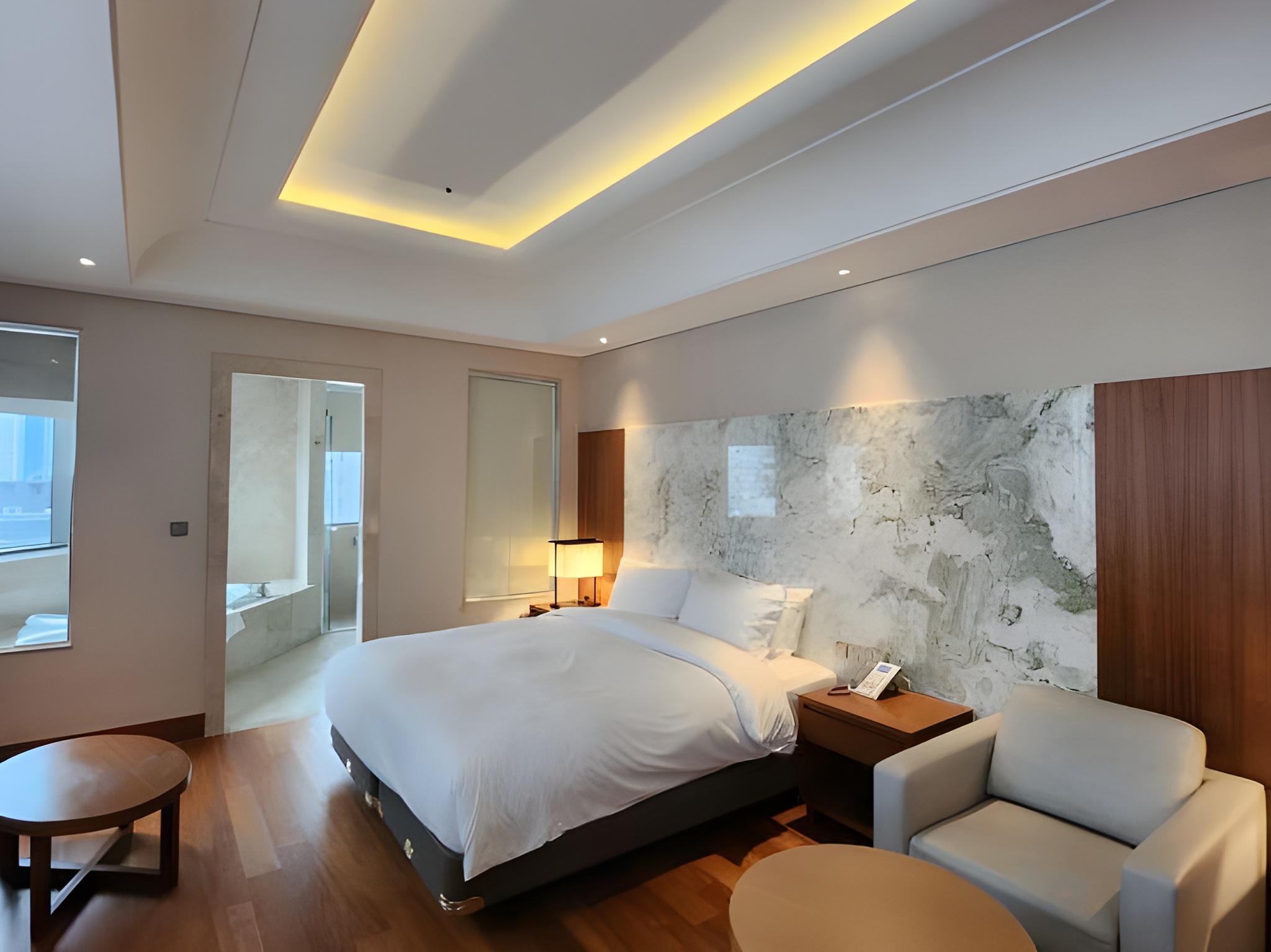 Suite, Double Bed