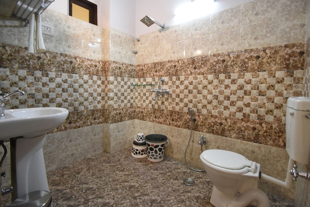 Virasat Mahal Heritage Hotel 28/33