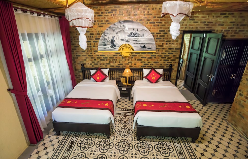 CONNECTING, DELUXE