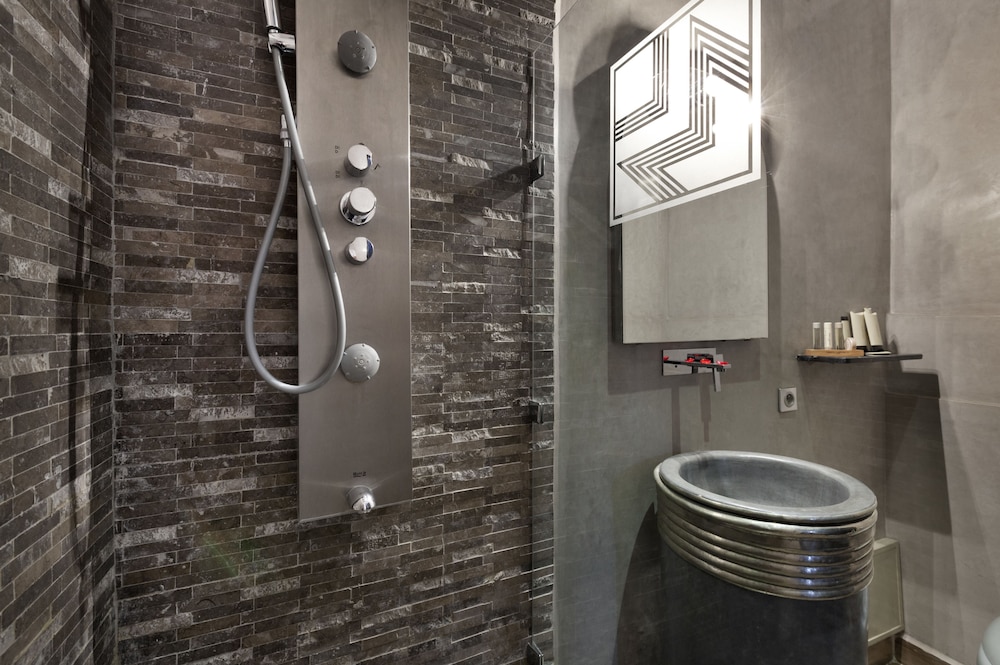 Villa Makassar Art Deco Hotel Spa 45/49