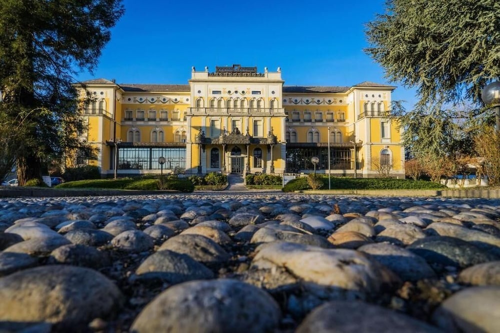 HOTEL VILLA MALPENSA photo1