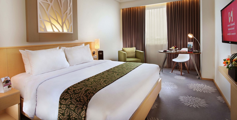 Swiss Belinn Manyar 33/75