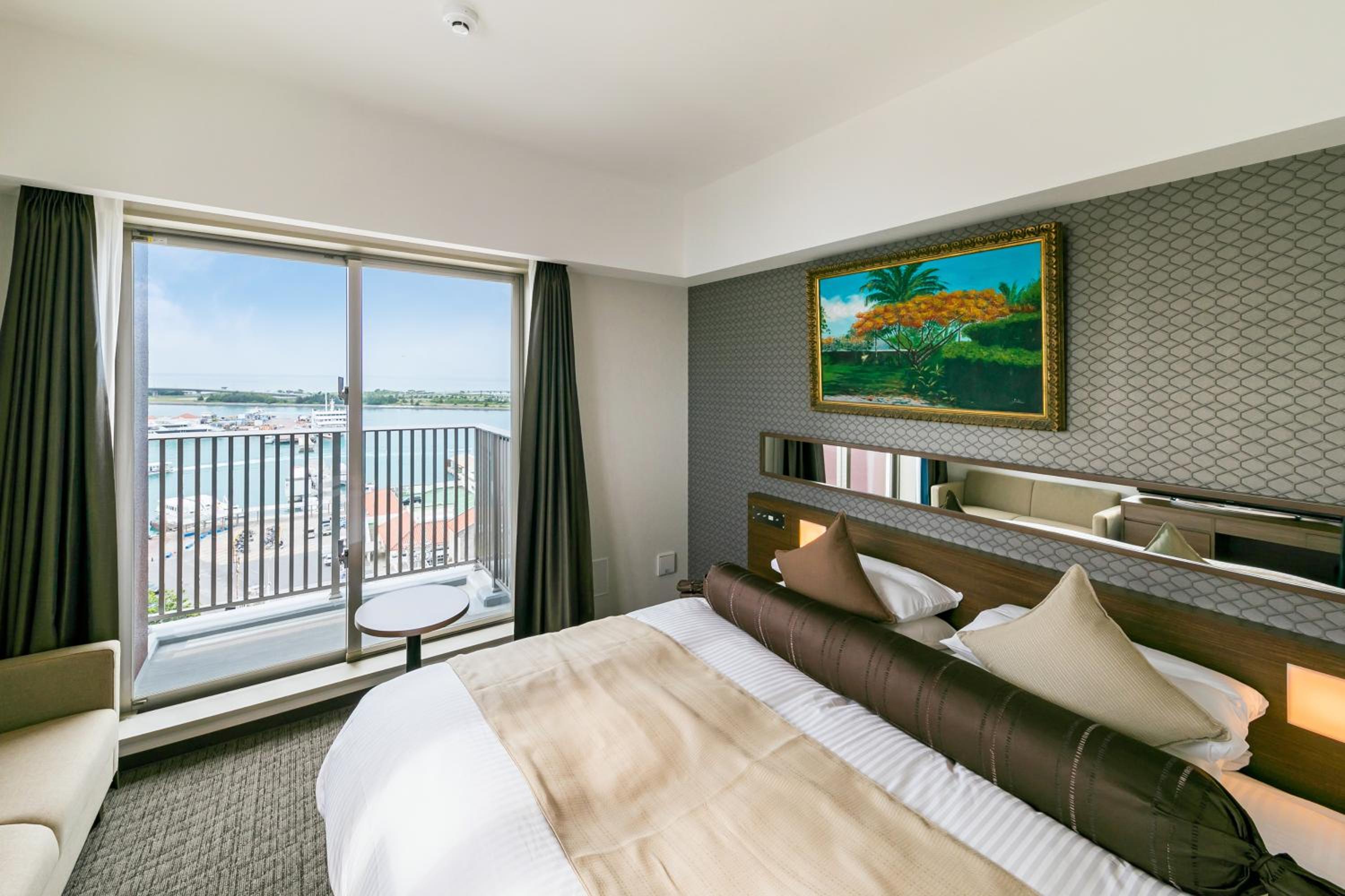 City, Double Bed, Balcony, New Building