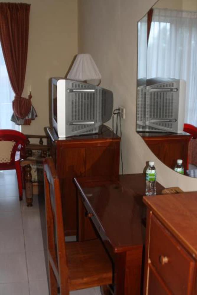 Don Bosco Hotel School 40/60