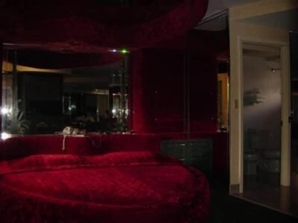 Miami Princess Hotel 11/42