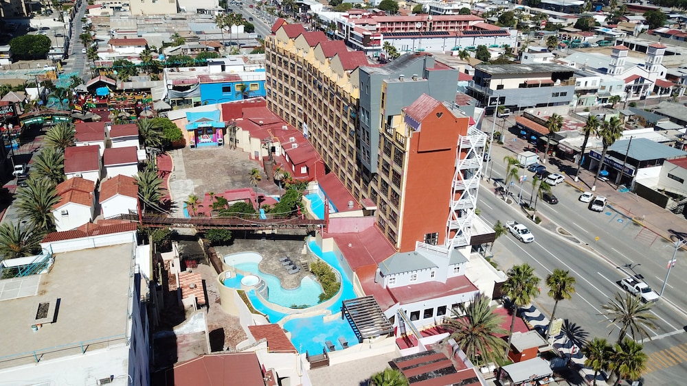 Festival Plaza Rosarito 62/72