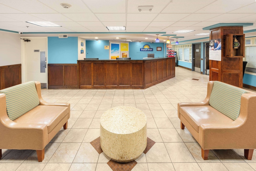 Days Inn by Wyndham Raleigh-Airport-Research Triangle Park 3/28