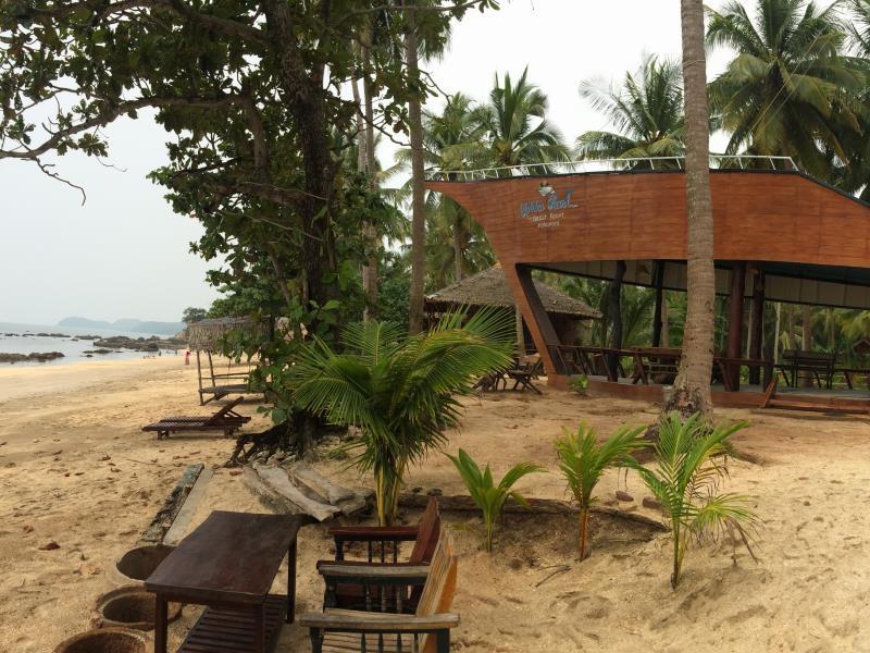 Golden Pearl Beach Resort 51/53