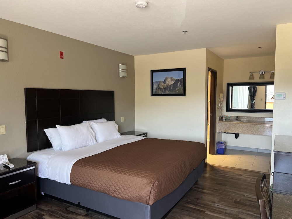 Yosemite Sierra Inn 20/52