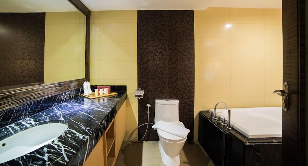 TORRE VENEZIA HOTEL 44/50