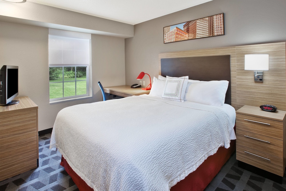 Towneplace Suites By Marriott Brookfield 10/42