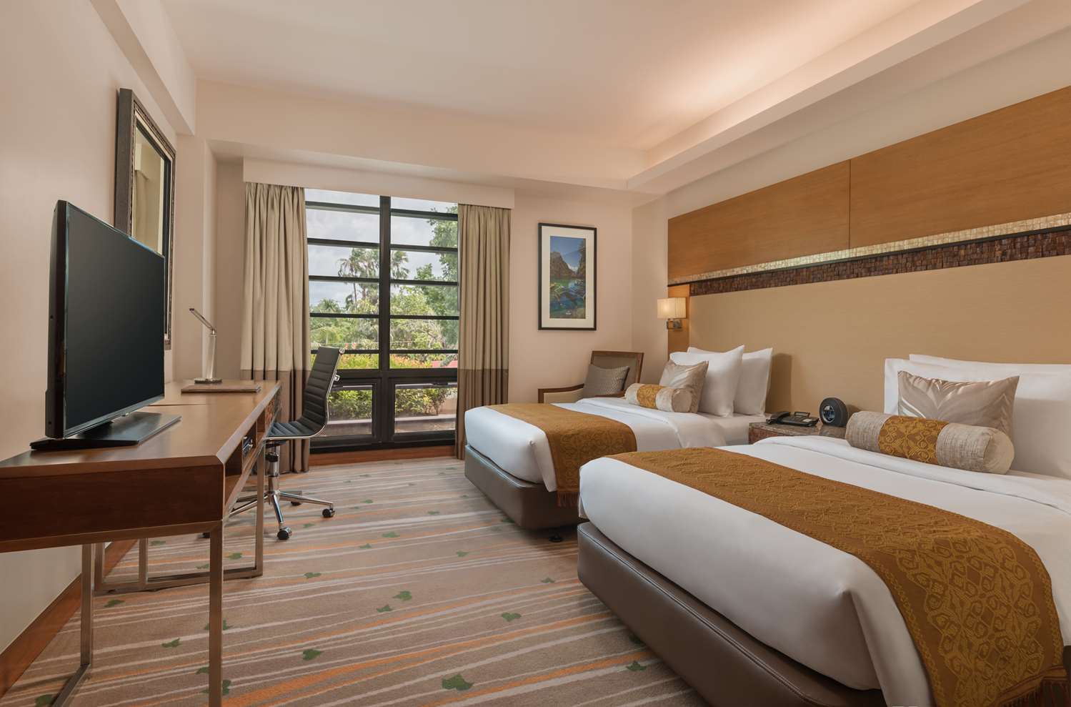 Premier, Twin Beds