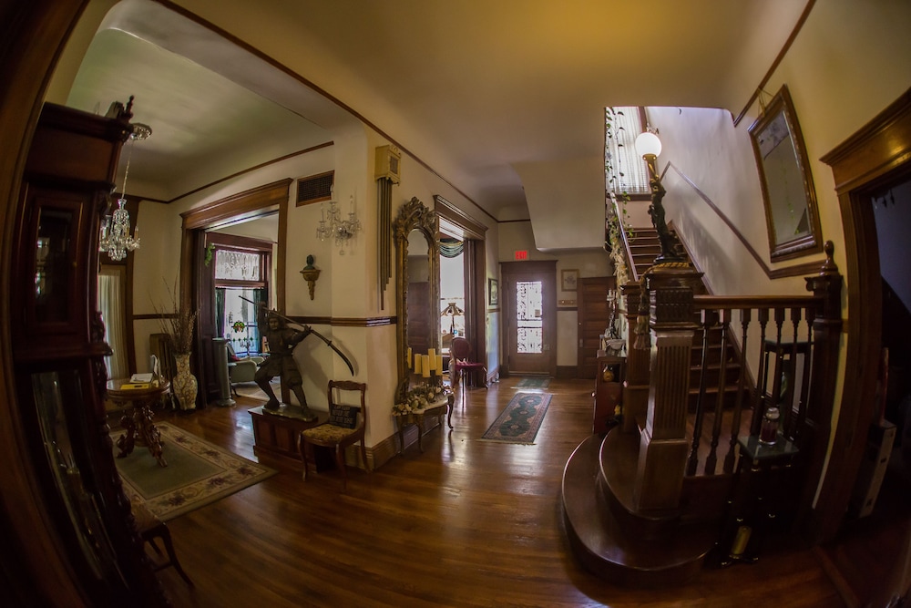 Beall Mansion An Elegant Bed & Breakfast In 38/50
