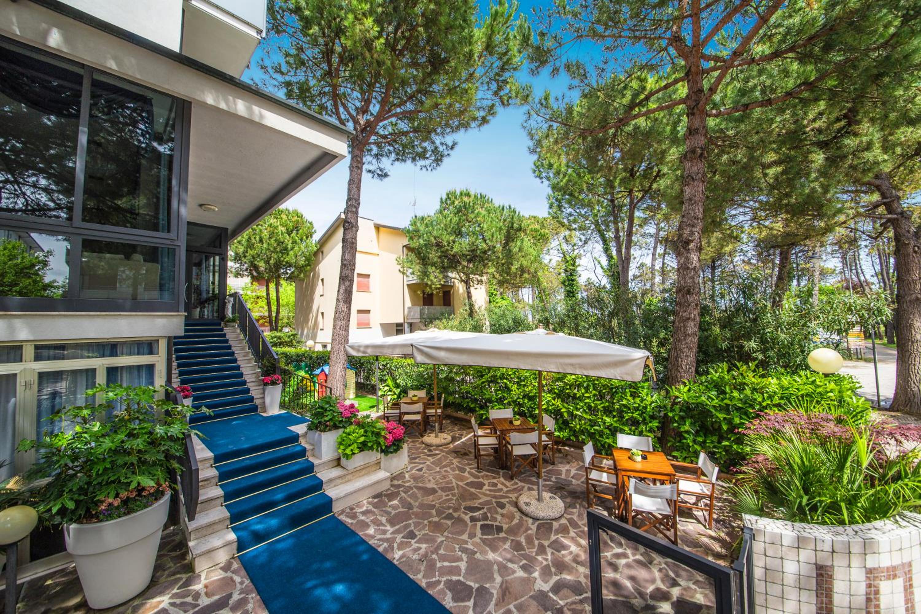 Hotel Renzo 45/50