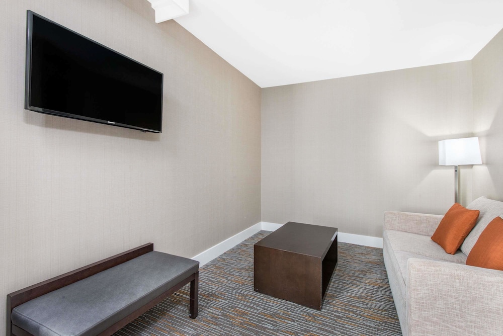 Wingate By Wyndham Niagara Falls 28/37