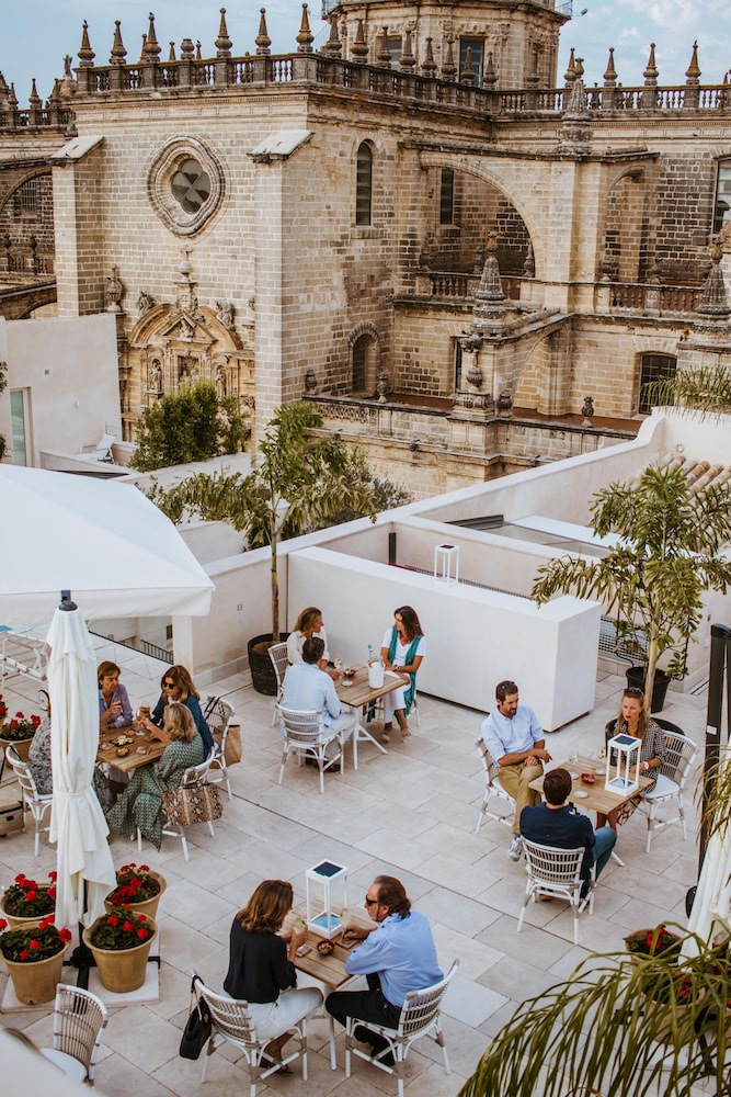 Hotel Bodega Tio Pepe 46/57