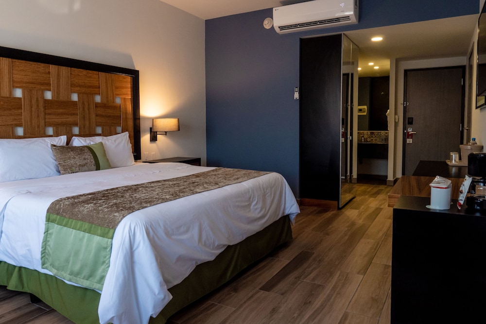 Sawari Hotel 6/61