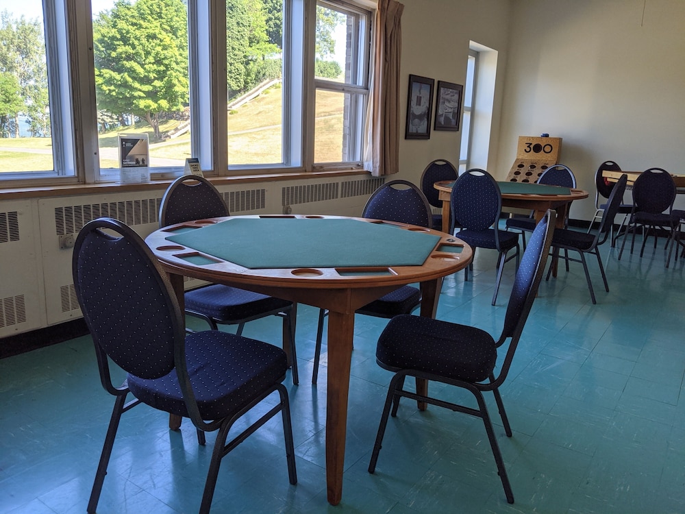 Manoir D'youville 40/50