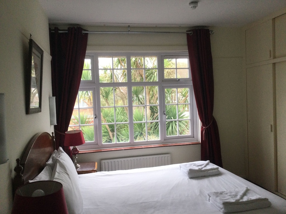 The Aldwick Bed and Breakfast 10/22