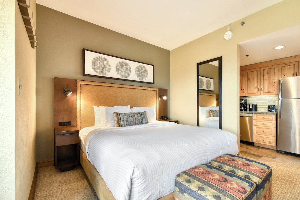 Residence, Studio, King Bed