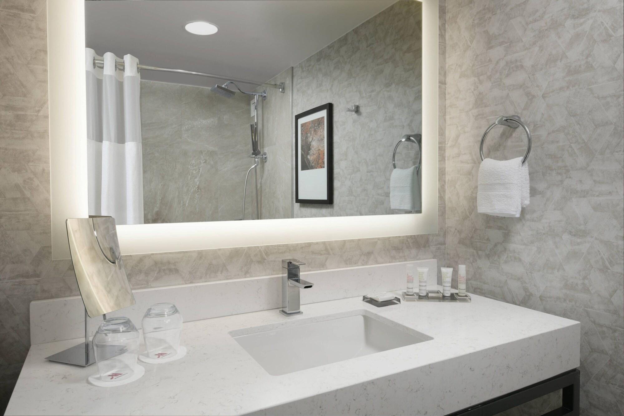 1 Bedroom, Suite