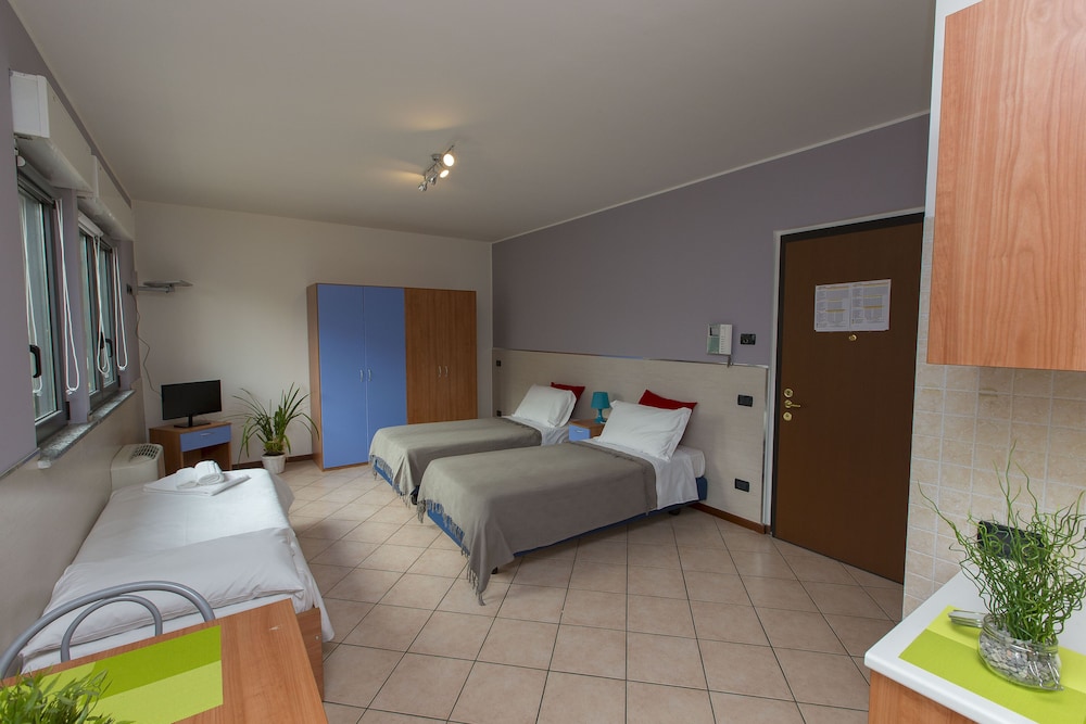Expo Residence Rho 15/50
