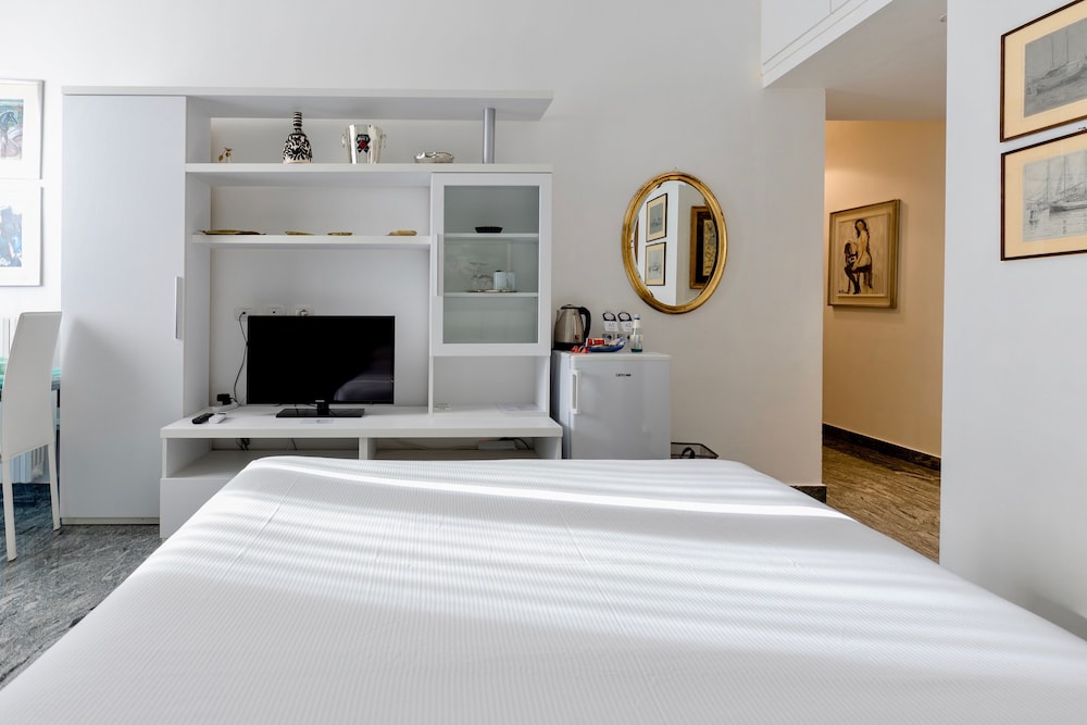 Aiello Suites Executive 16/29
