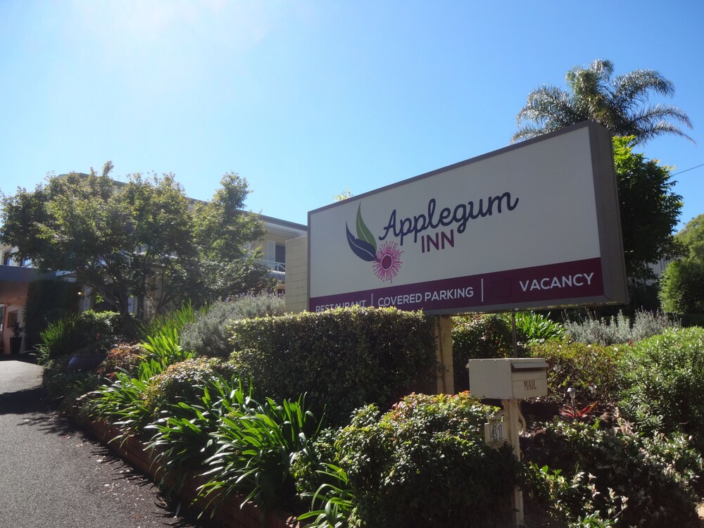 APPLEGUM INN 3/39
