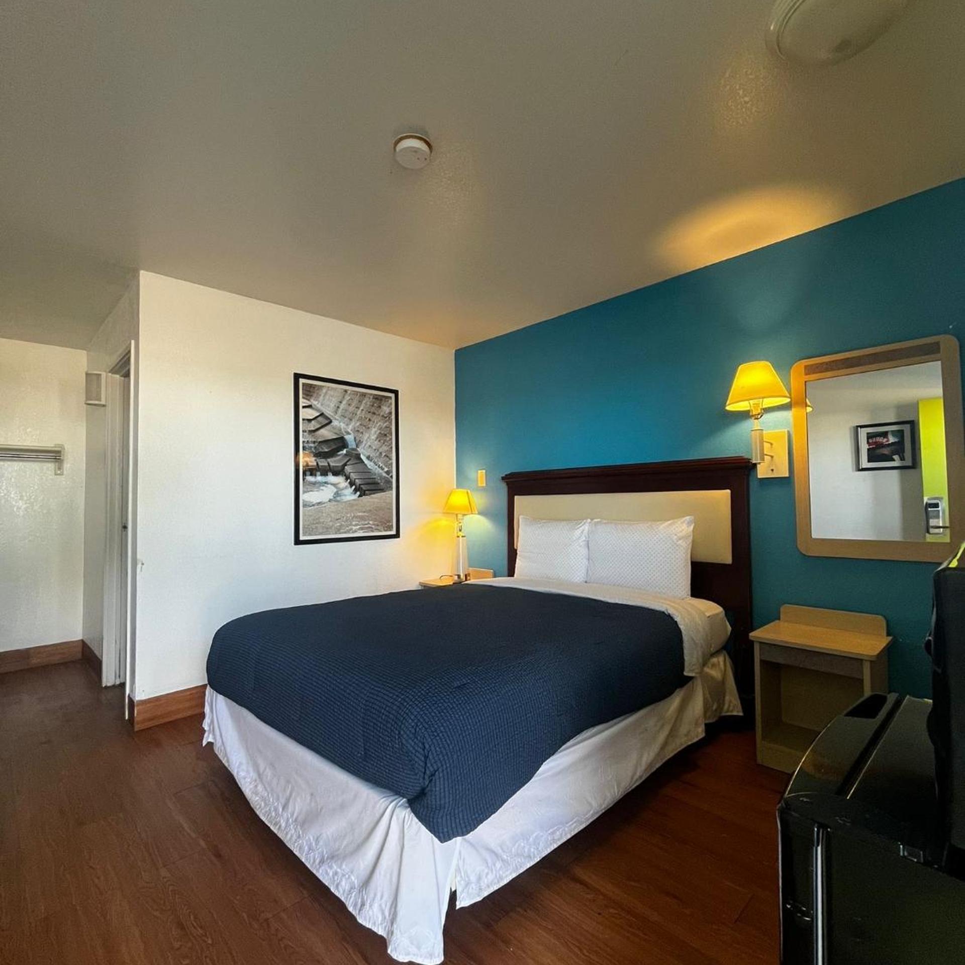Parkside Inn by PHG - Sweetwater 12/20