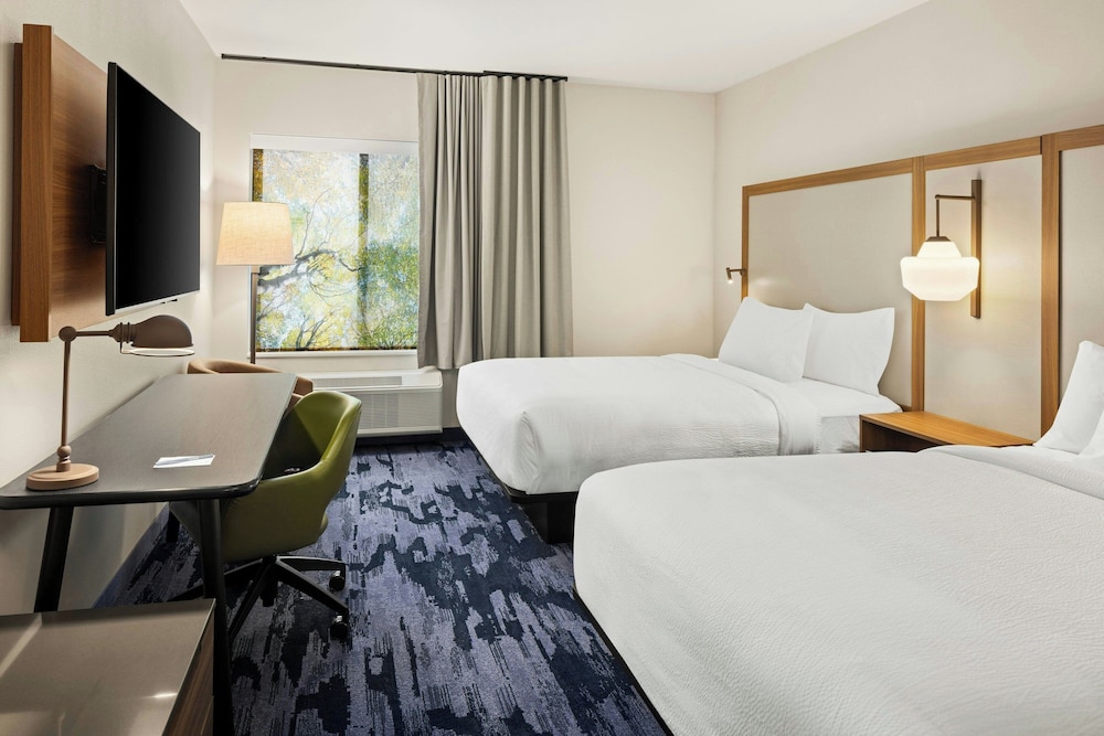 Fairfield Inn & Suites by Marriott Cedar Rapids North 13/52
