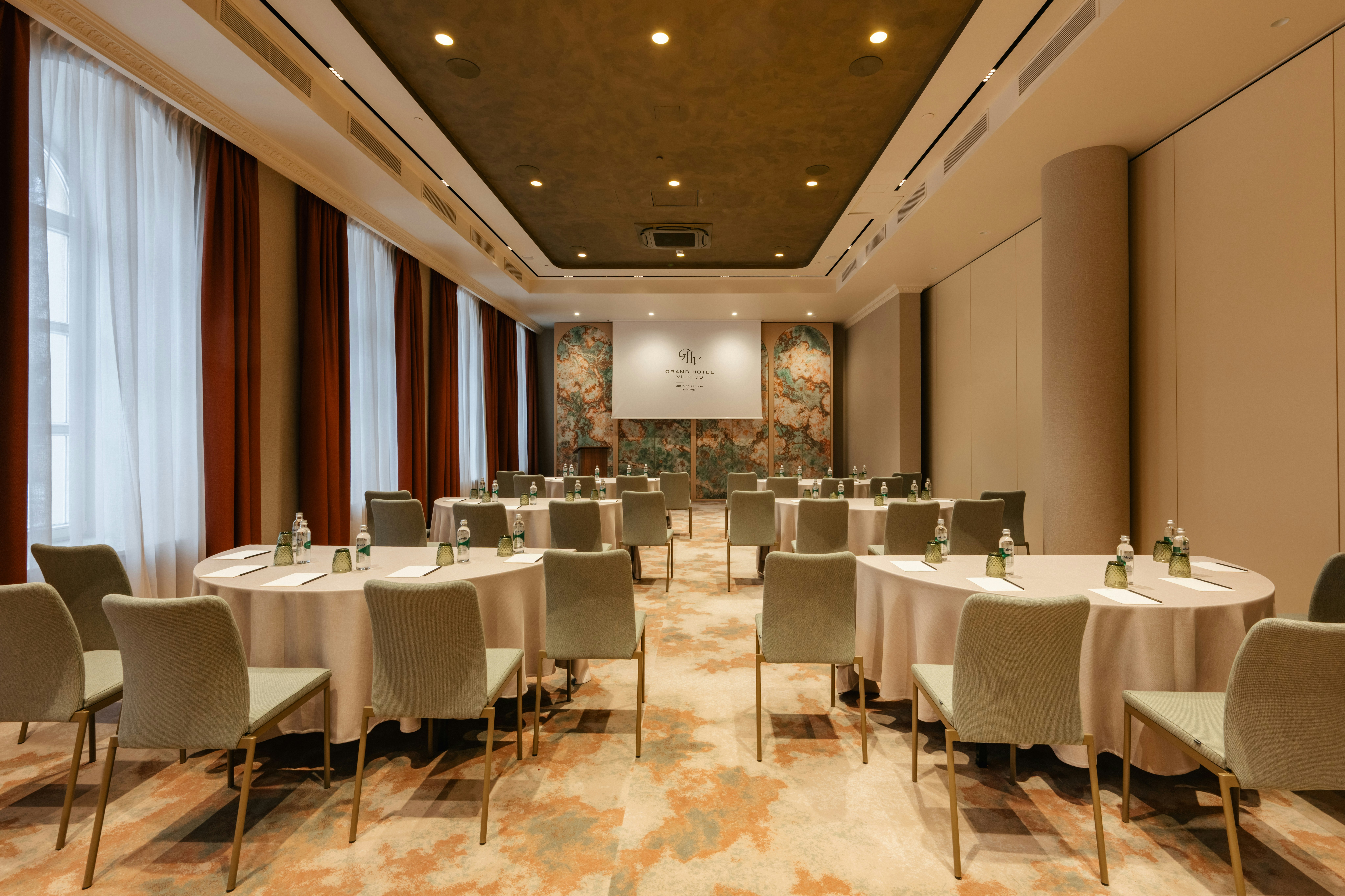 Grand Hotel Vilnius, Curio Collection by Hilton 36/47