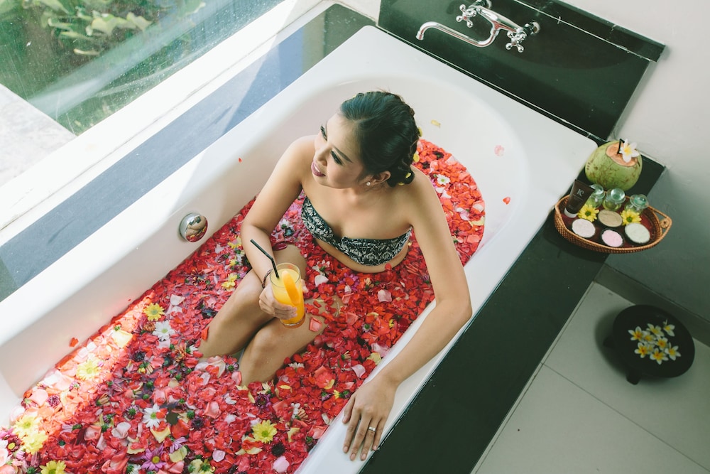 The Kirana Canggu Hotel 11/67