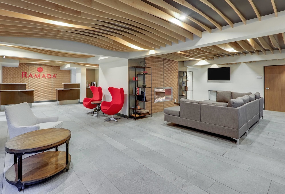 Ramada By Wyndham Austin South 12/52