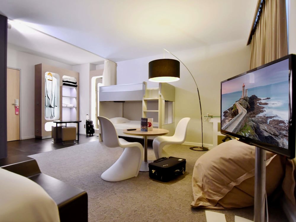 Ibis Styles Brest Centre Port 26/45