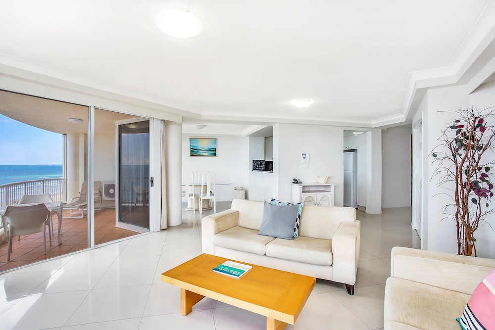 BreakFree Moroccan Surfers Paradise 54/70