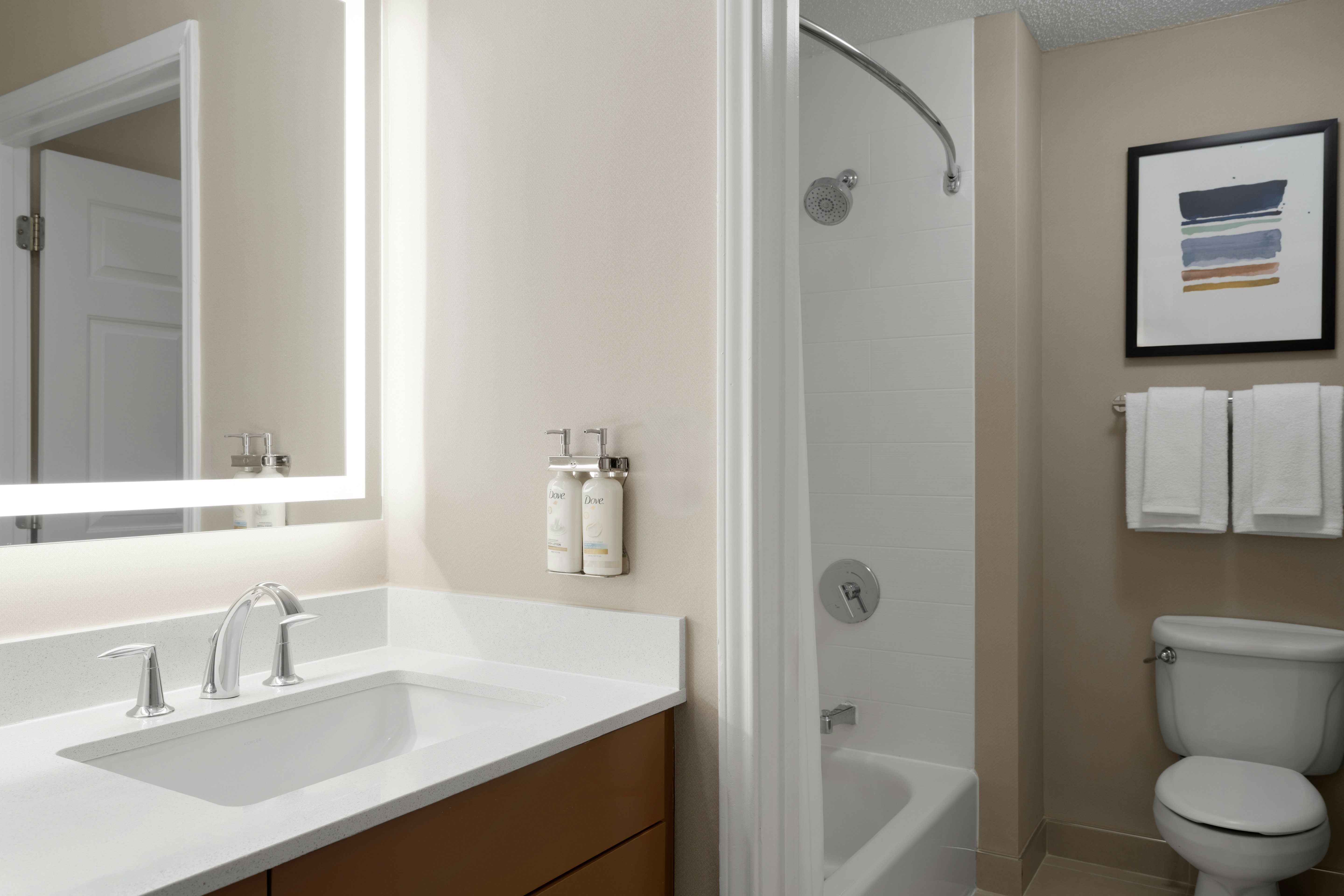 Staybridge Suites Burlington - Boston 62/67