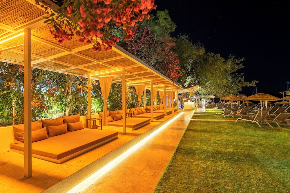 Daphnis Hotel 22/46