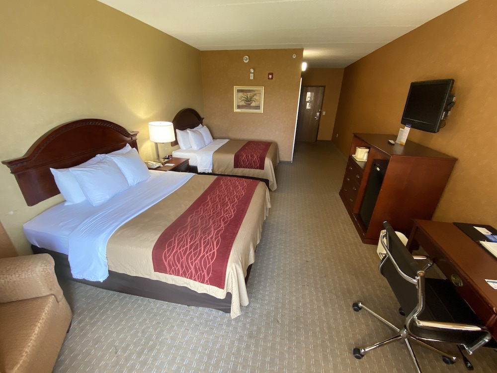 Quality Inn Near Walden Galleria Mall 4/36