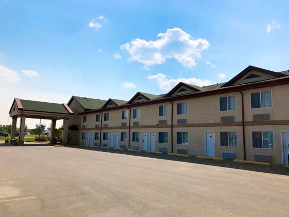 Super 8 Kindersley 4/51