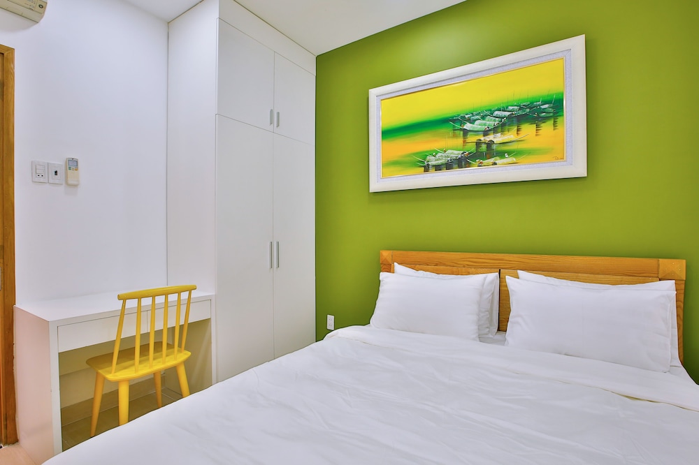 Sunflower Boutique Studio Apartment 6/44