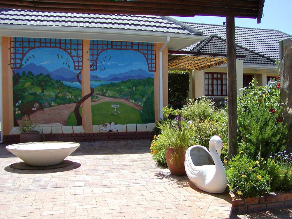 Ascot Gardens Self Catering 4/20