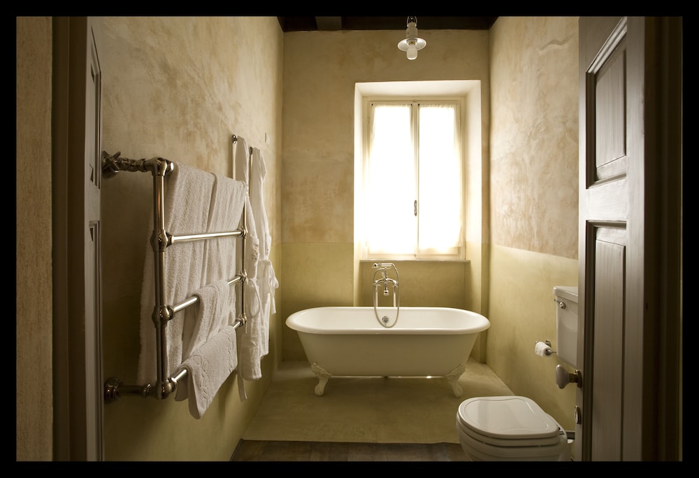 Villa Cassia di Baccano 44/50